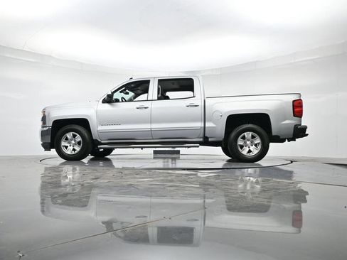 Used 2018 Chevrolet Silverado 1500 LT w/ LT Eassist Package RWD image 36