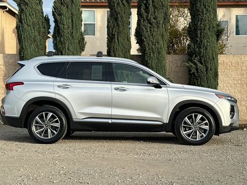 Used 2019 Hyundai Santa Fe AWD image 3