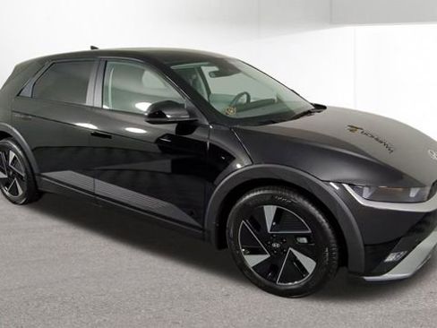 New 2026 Hyundai Ioniq 5 SEL AWD/4WD image 2