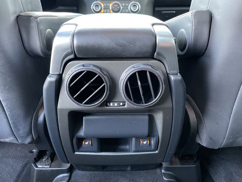 Used 2016 Land Rover LR4 HSE LUX image 26