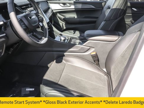 New 2025 Jeep Grand Cherokee Altitude image 5