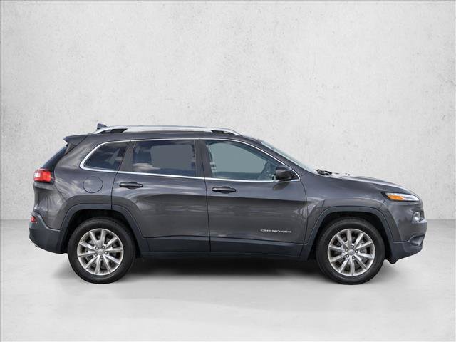 Used 2017 Jeep Cherokee Limited FWD image 8