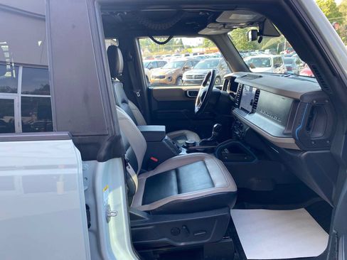 Used 2024 Ford Bronco Wildtrak AWD/4WD image 31