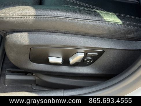 Used 2021 BMW 540i xDrive w/ Premium Package AWD/4WD image 13
