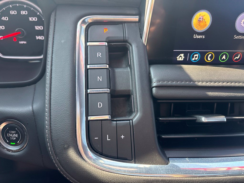 Used 2021 Chevrolet Tahoe Z71 w/ Luxury Package AWD/4WD image 26