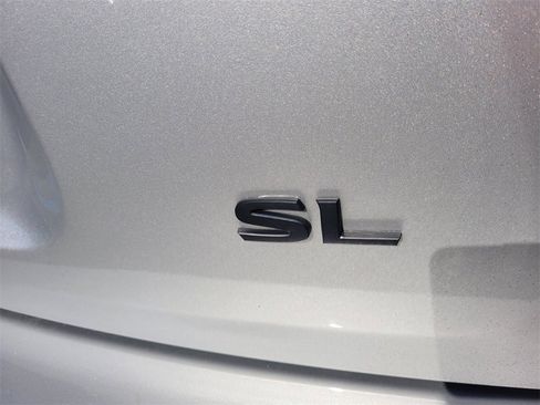 Used 2020 Nissan Pathfinder SL image 15