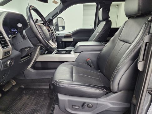 Used 2022 Ford F350 Lariat w/ Chrome Package AWD/4WD image 8