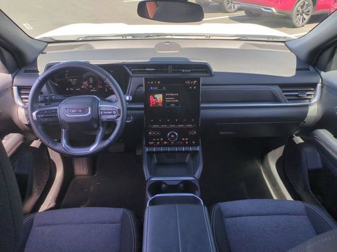 Used 2025 GMC Terrain Elevation AWD/4WD image 26