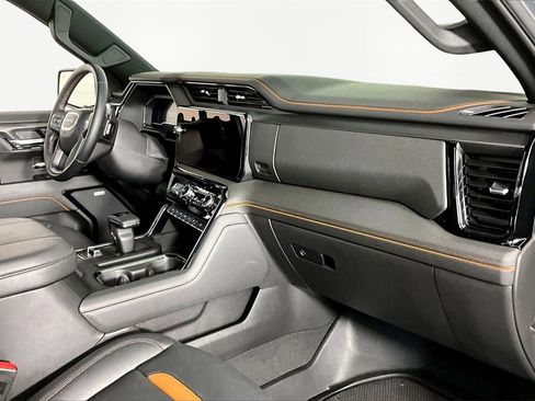 Used 2025 GMC Sierra 1500 AT4 w/ AT4 Premium Package image 26