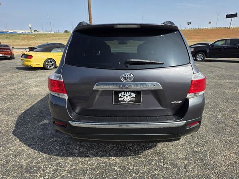 Used 2013 Toyota Highlander Plus image 6