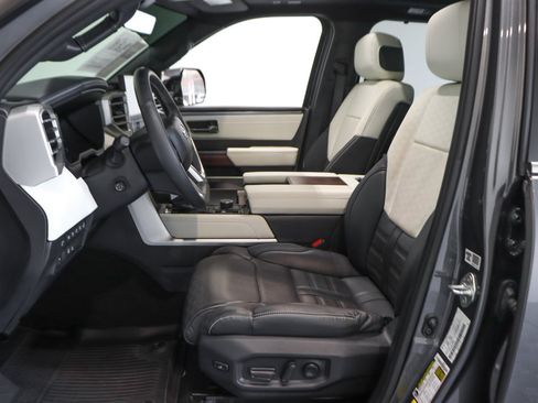 Used 2024 Toyota Sequoia Capstone AWD/4WD image 23