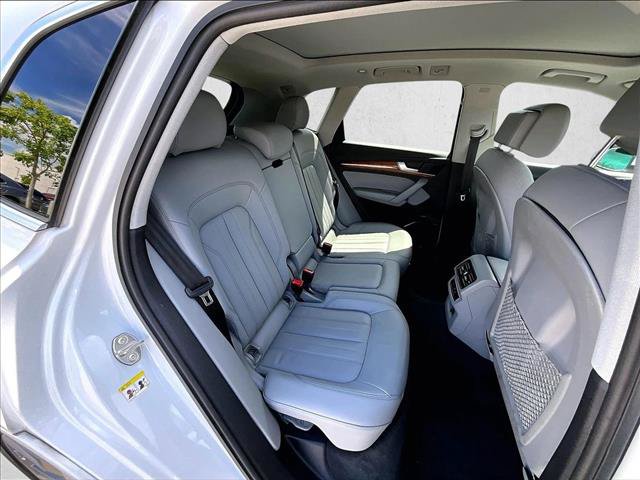 Used 2022 Audi Q5 2.0T Premium AWD/4WD image 25