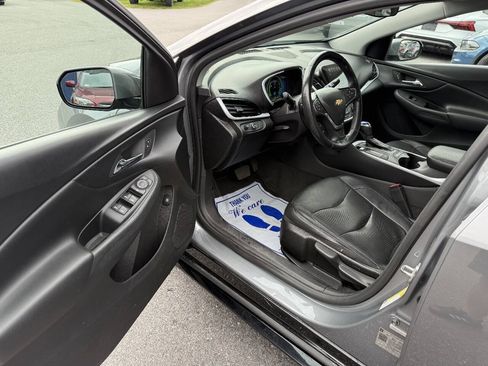 Used 2018 Chevrolet Volt LT w/ LT Driver Confidence Package FWD image 18