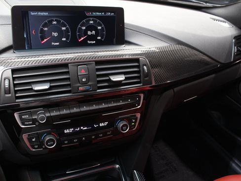 Used 2018 BMW M4 Coupe w/ Competition Package RWD image 60