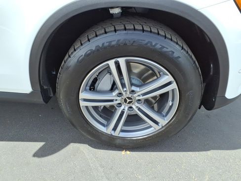 Used 2021 Mercedes-Benz GLC 300 image 9