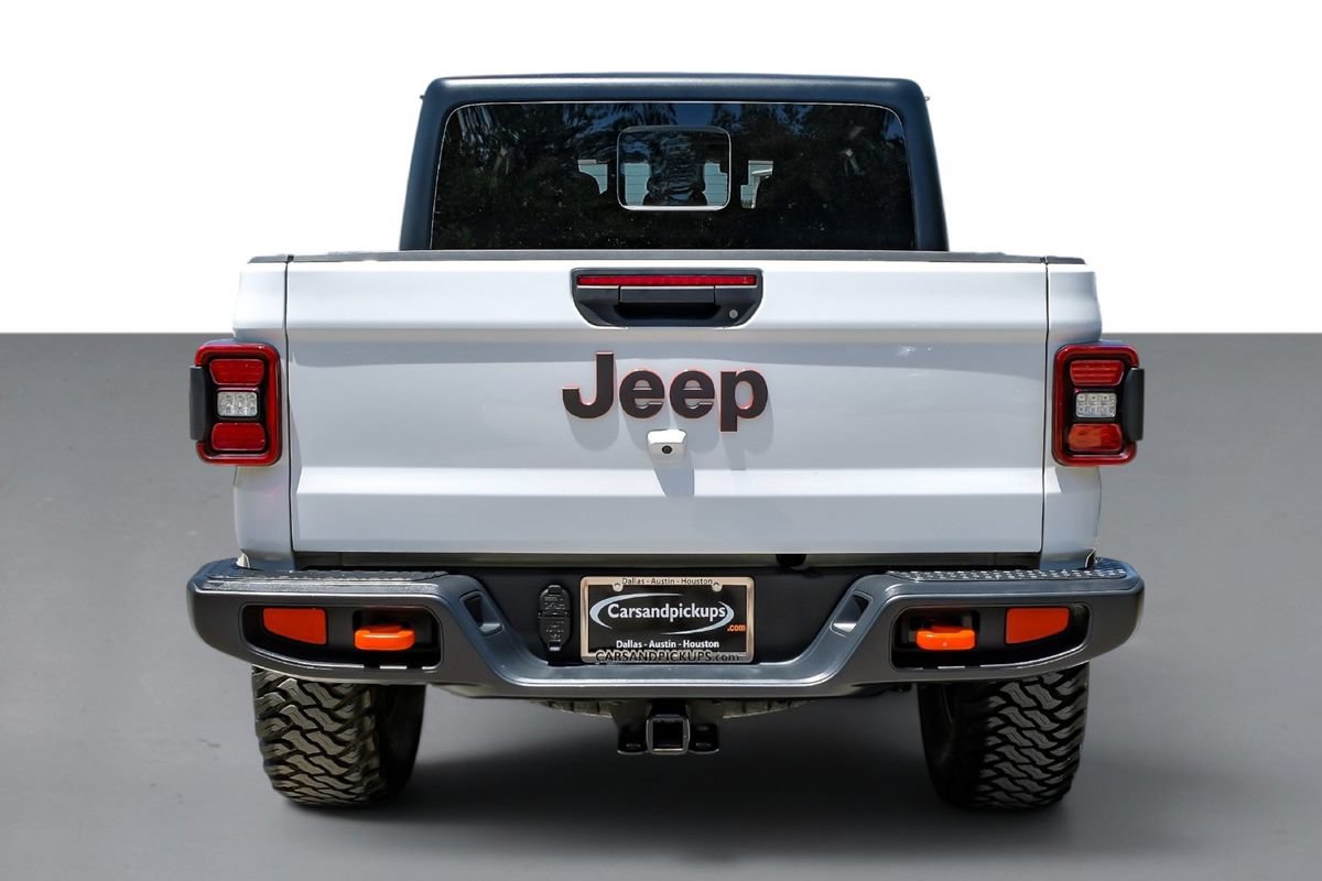 Used 2024 Jeep Gladiator Mojave w/ Convenience Group AWD/4WD image 8
