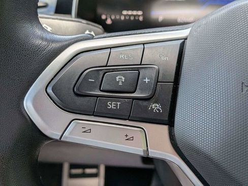 Certified 2025 Volkswagen Jetta Sport FWD image 23