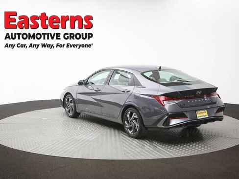 Used 2025 Hyundai Elantra SEL FWD image 66