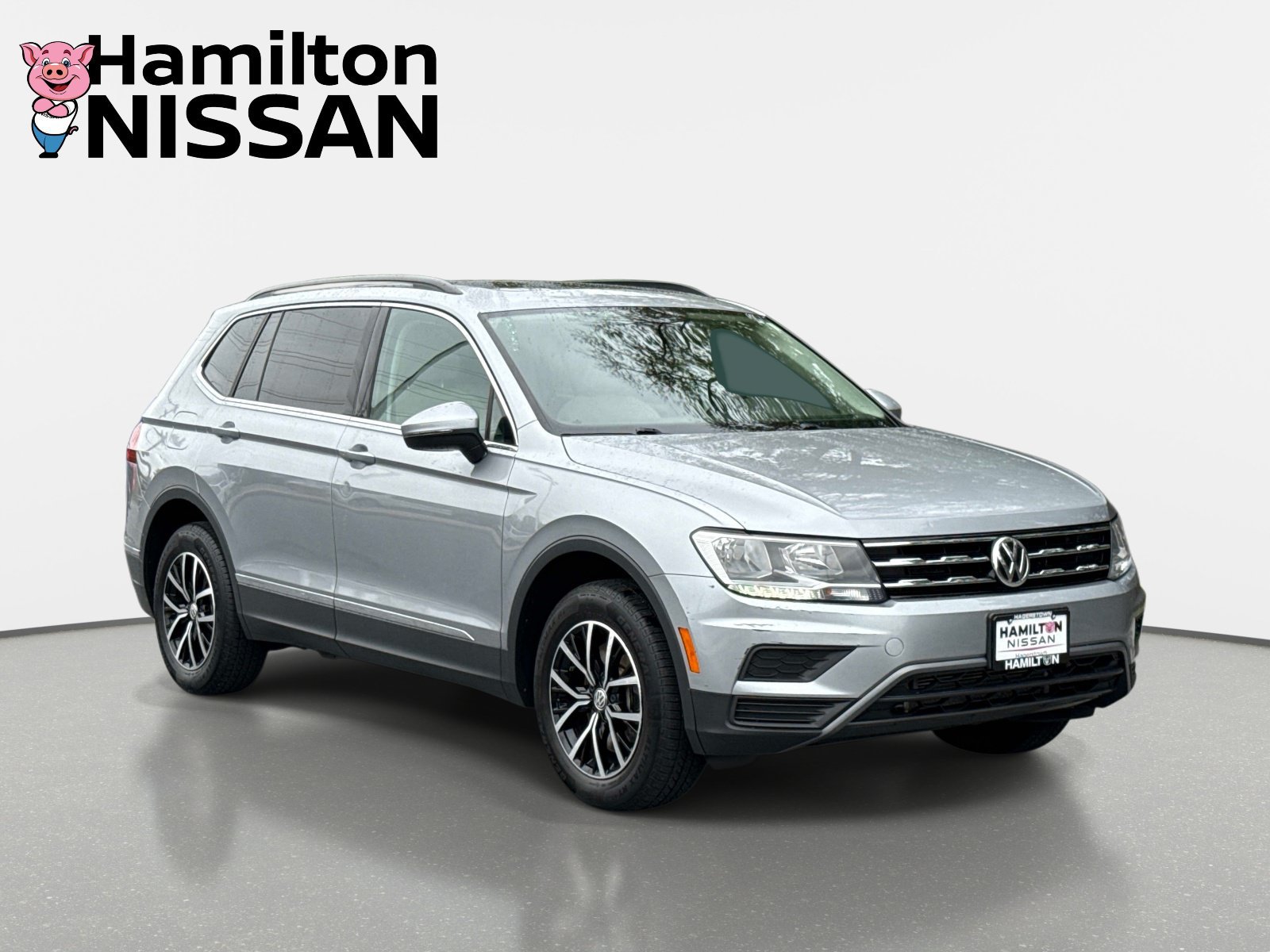 Used 2021 Volkswagen Tiguan SE w/ Panoramic Sunroof Package AWD/4WD image 1
