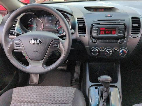 Used 2017 Kia Forte LX FWD image 28