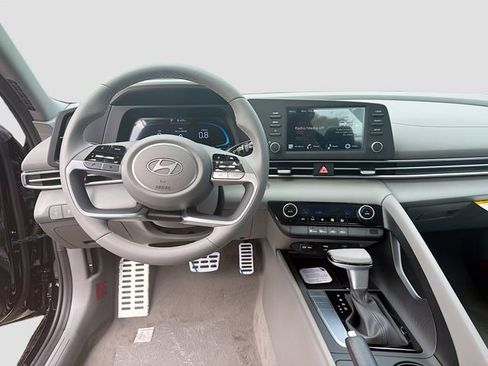 New 2026 Hyundai Elantra Sport FWD image 22