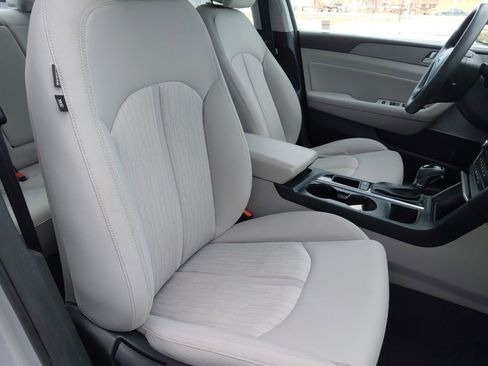 Used 2016 Hyundai Sonata SE image 24