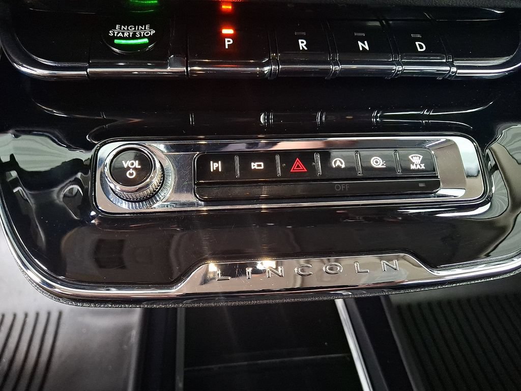 Certified 2024 Lincoln Corsair AWD image 15