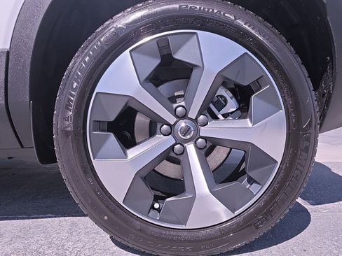 New 2026 Volvo XC40 B5 Plus w/ Protection Package Premier image 36