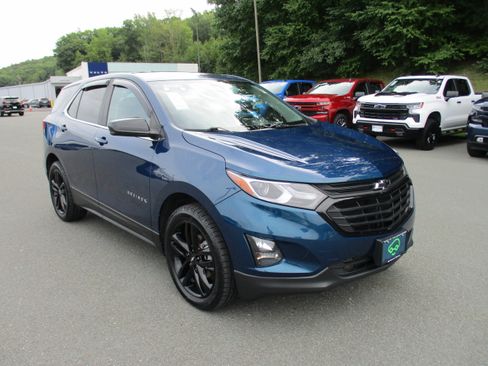 Used 2021 Chevrolet Equinox LT AWD/4WD image 3