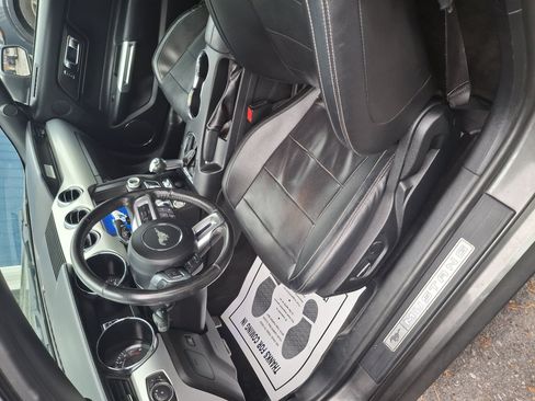 Used 2017 Ford Mustang Premium RWD image 9