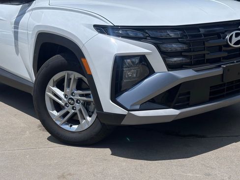 Used 2026 Hyundai Tucson SE FWD image 2