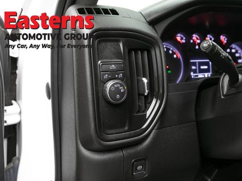 Used 2023 Chevrolet Silverado 1500 Custom RWD image 13