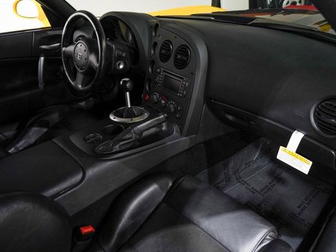 Used 2009 Dodge Viper ACR image 16