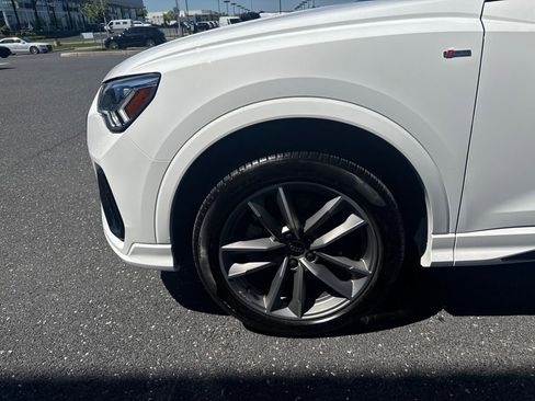 Certified 2025 Audi Q3 2.0T Premium w/ Convenience Package AWD/4WD image 25