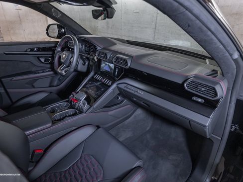 Used 2024 Lamborghini Urus S image 48
