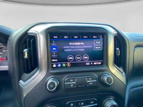 Used 2020 Chevrolet Silverado 1500 LT AWD/4WD image 23