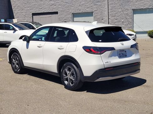 Used 2024 Honda HR-V EX-L image 6