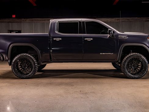 Used 2023 GMC Sierra 1500 Denali Ultimate image 11