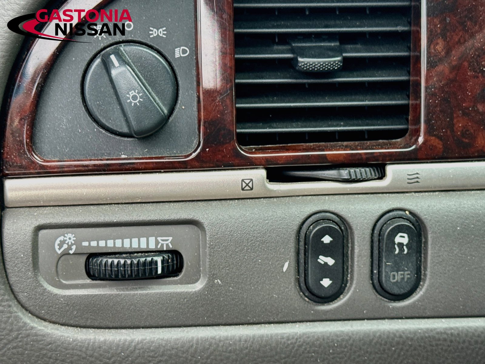 Used 2008 Lincoln Town Car Signature Limited RWD image 10