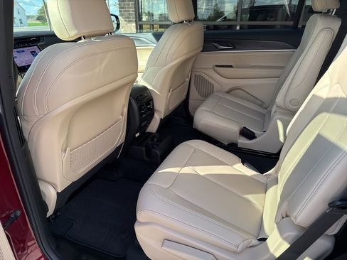 New 2025 Jeep Grand Cherokee L Limited w/ Trailer Tow Package image 18