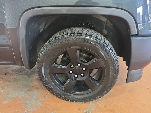 Used 2019 GMC Sierra 1500 Limited w/ Elevation Edition image 12