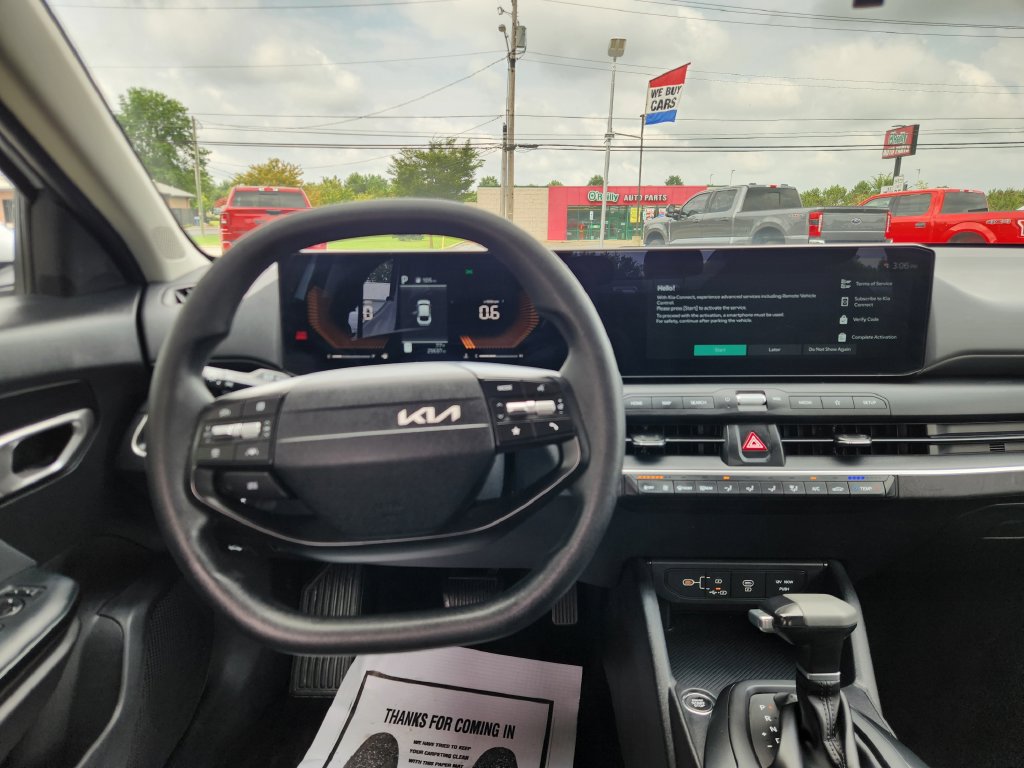 Used 2025 Kia K4 FWD image 18