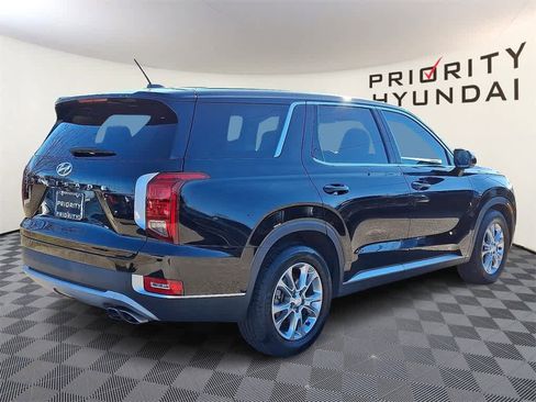 Used 2022 Hyundai Palisade SE image 4