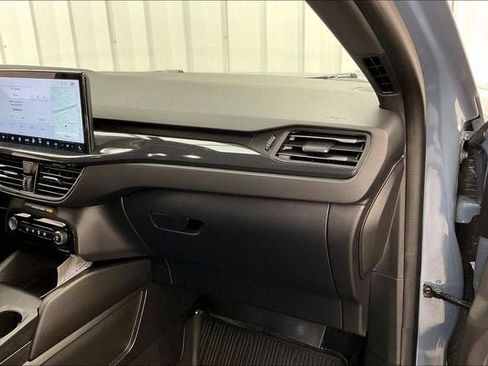 Used 2024 Ford Escape ST-Line w/ Tech Pack #1 AWD/4WD image 17