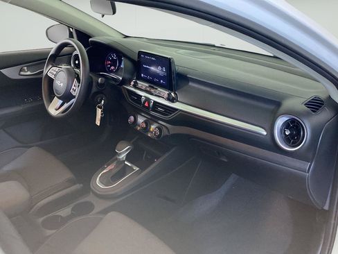 Used 2024 Kia Forte LXS w/ LXS Technology Package FWD image 29