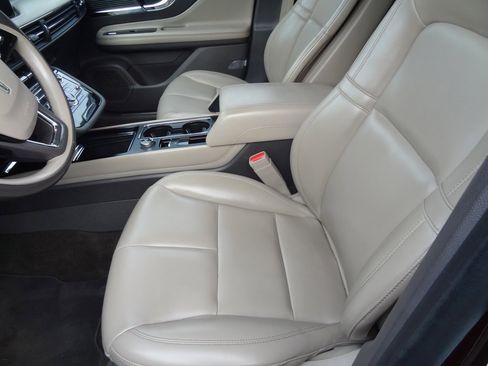 Used 2021 Lincoln Corsair FWD image 7