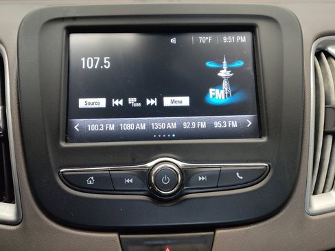 Used 2017 Chevrolet Malibu LS FWD image 25