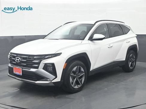 Used 2026 Hyundai Tucson SEL Plus AWD/4WD image 3