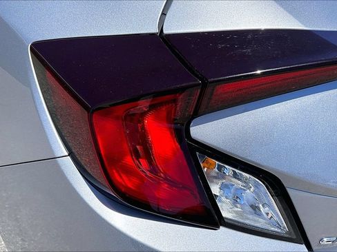 Used 2018 Honda Civic LX image 23
