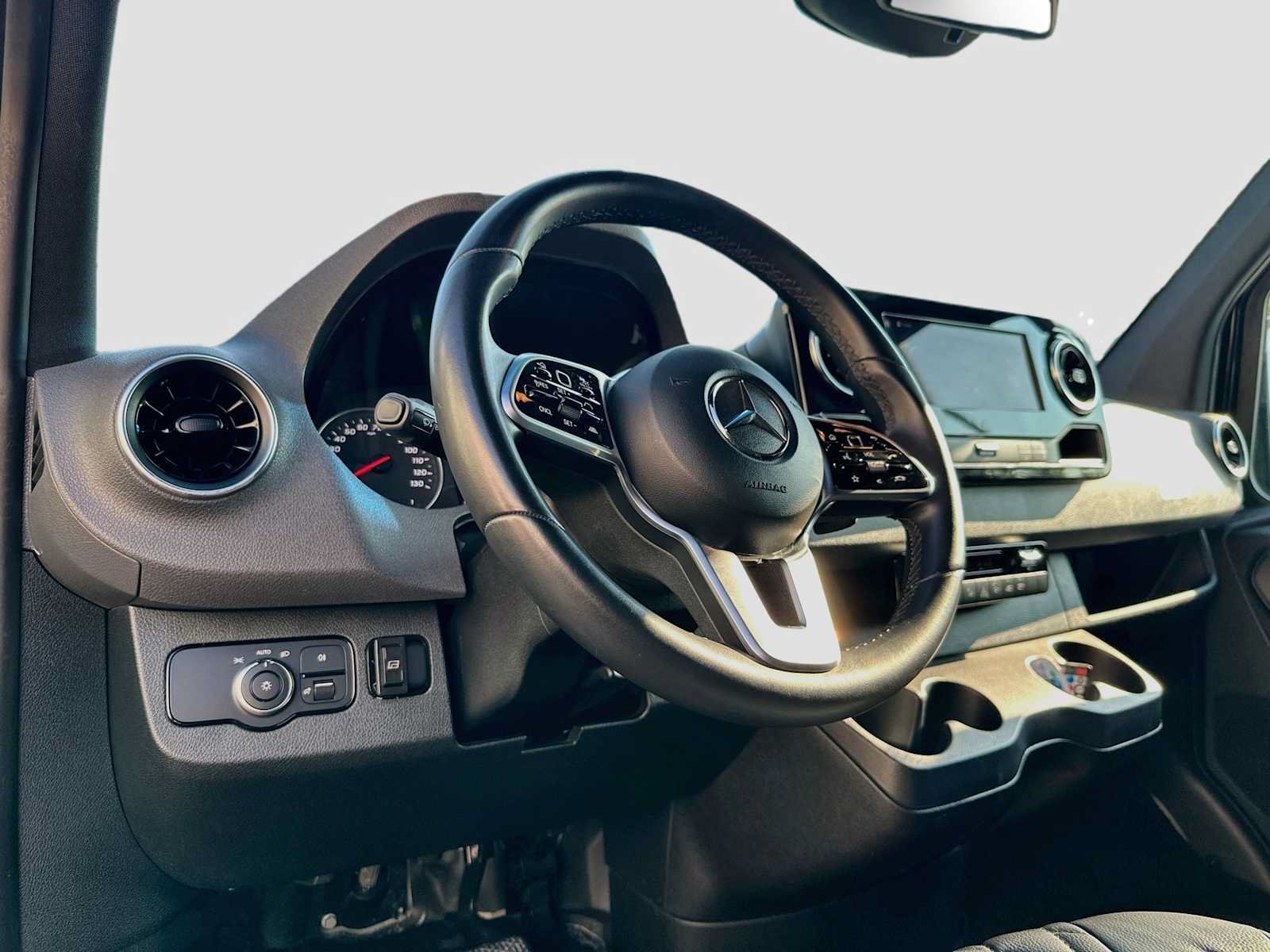 Used 2019 Mercedes-Benz Sprinter 170 image 9
